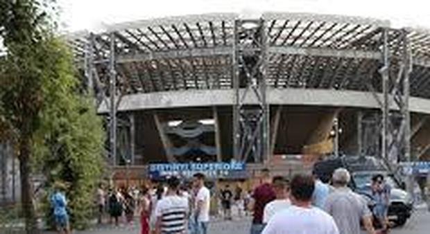 Il Napoli si gioca tutto con lo Shakhtar ma il San Paolo è deserto: solo 15mila biglietti venduti