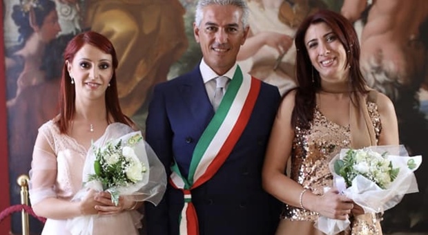 Elisa e Ilenia spose a Vallo della Lucania: «Qui vince l’amore»
