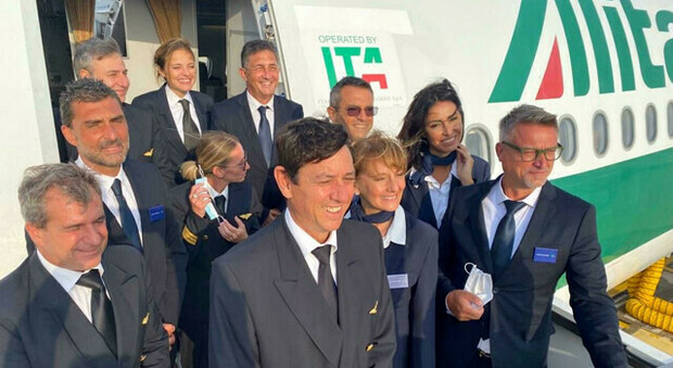 Ita, 6.000 candidati per i 2.800 posti, metà targati Alitalia Entro settembre la gara per il marchio