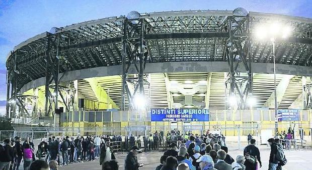 Stadio, il Comune di Napoli rilancia: «De Laurentiis ci deve 6 milioni»