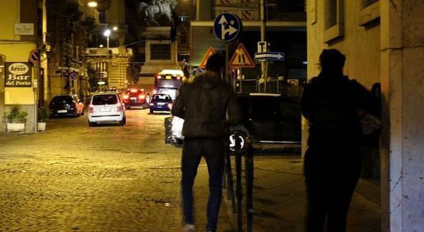 Napoli, il coraggio della ragazza violentata: «E' lui, arrestatelo»