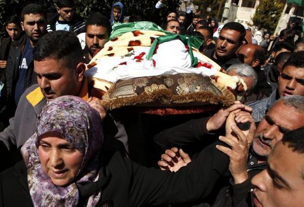 Cisgiordania, 17enne palestinese accoltella un soldato israeliano e un passante: uccisa dai militari