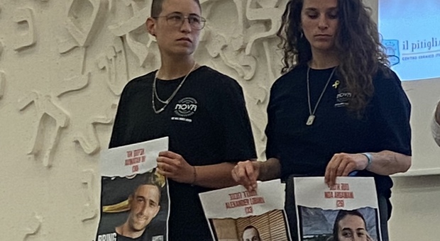 Hila e Naama, sopravvissute miracolosamente al 7 ottobre girano l'Europa e chiedono ai giovani: contrastate l'antisemitismo
