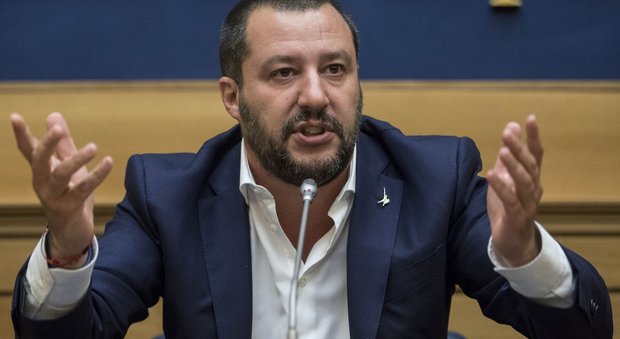 Lega, conti bloccati: La rabbia di Salvini: vogliono farci fuori