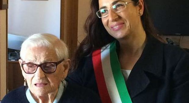 Morta a 107 anni Rosa Ercoli, la “nonnina” terremotata. Diceva: «Ho visto due guerre ma la paura per il terremoto...»