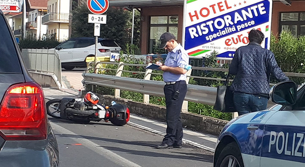 Ascoli, raffica di incidenti: due uomini finiscono all'ospedale dopo essere stati travolti in scooter