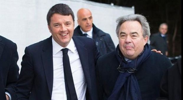 Reggia di Caserta, il premier Renzi con il direttore Felicori: «Sindacati, pacchia finita»