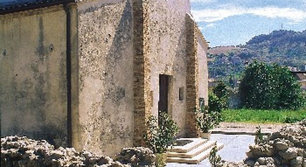 La chiesa di San Martino costruita sull'antico tempio della Dea Cupra