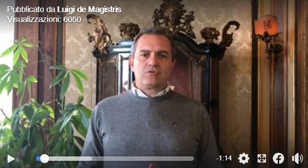Coronavirus, il sindaco di Napoli de Magistris fa il punto con un video su Facebook