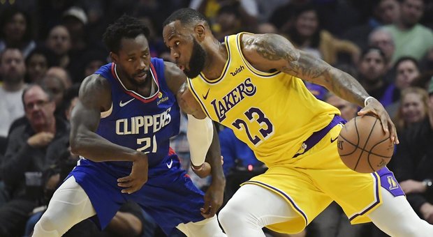 Nba, torna LeBron James e i Lakers vincono il derby con i Clippers