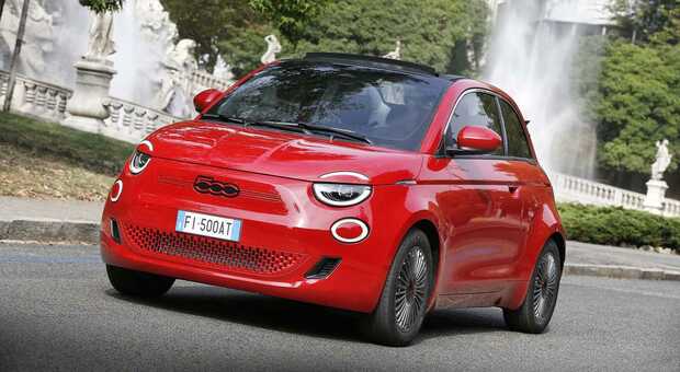 La Fiat 500 Red