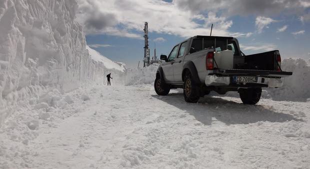 Muri di neve sul Col Visentin (foto di Fausto "Leggenda" Lucchetta)