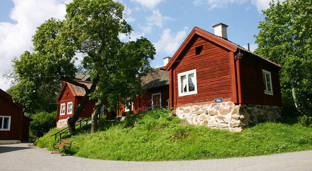 In Svezia puoi comprare un intero villaggio termale (per 7 milioni di euro)