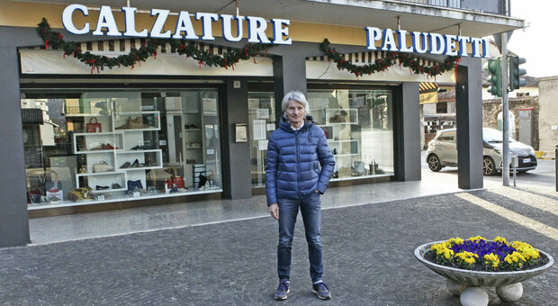 Michele Paludetti, il presidente dell'Ascom di Vittorio Veneto e titolare di un negozio di calzature