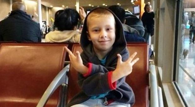 Il piccolo Misha, morto ​a 9 anni nel bar del papà italiano