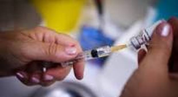 Pediatri con Burioni a Ischia, campagna contro i no vax