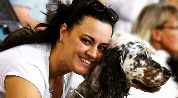 Elisa Antoniazzi sta aiutando i proprietari di cani ricoverati