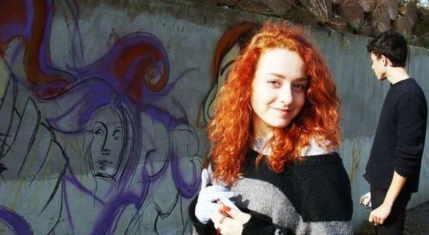 Murales da premio sul lungomare La writer più brava è Elisa, 18 anni