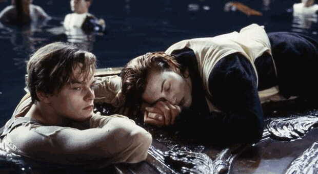 «Jack non poteva salire sulla zattera con Rose»: uno studio chiude la polemica sul Titanic lunga 25 anni