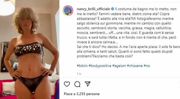Nancy Brilli, la prova costume su Instagram: «Basta stupidi problemi». Un inno alla body positive