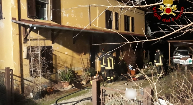 Serra de' Conti: emergenza incendio palazzina inagibile, ustionato il proprietario