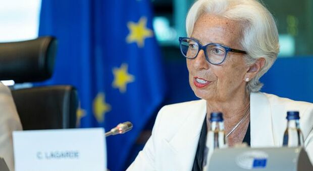 Lagarde (BCE): aumento tassi potrebbe finire in territorio restrittivo