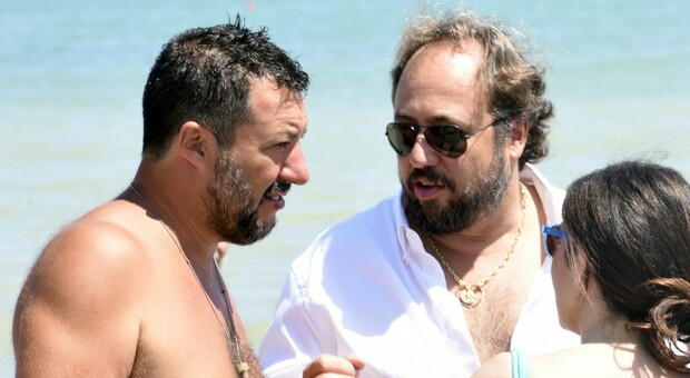 Il patron del Papeete (amico di Salvini): «Un'auto ha tentato di investirmi a 100 all'ora, mi sono salvato per miracolo»