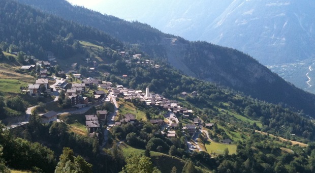 immagine Svizzera, 60mila euro per trasferirsi tra le Alpi: la proposta di un paesino disabitato
