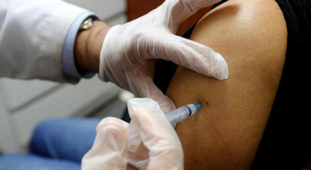 Vaccino antinfluenzale, quarta vittima Morte sospetta per un anziano a Prato