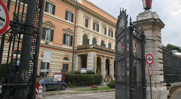 Meningite, morto 50enne a Roma: era ricoverato all'Umberto I