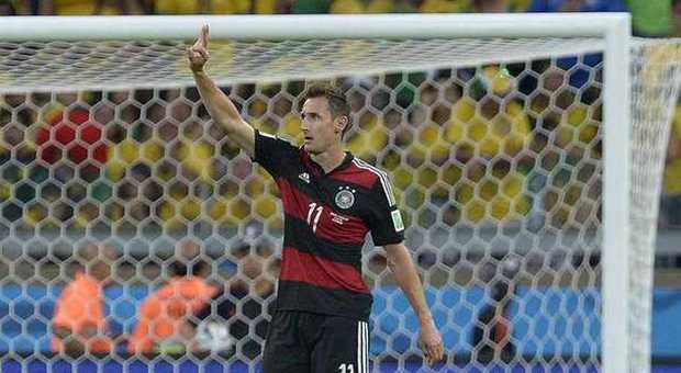 Germania, Klose segna al Brasile e supera Ronaldo: è il miglior marcatore della storia