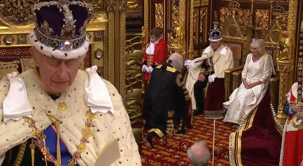 Re Carlo, il primo discorso da Re in Parlamento e l'omaggio all'«amata madre». Anna è la sua guardia del corpo. Tutte le curiosità