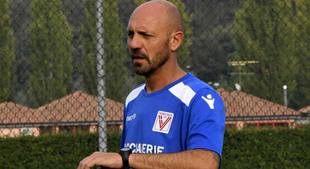 Il nuovo allenatore biancorosso Nicola Zanini