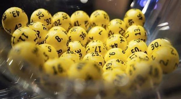 Estrazioni Lotto di oggi, 20 febbraio, con il 10eLotto. Superenalotto, niente 6 né 5+