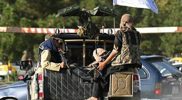 Talebani, mossa anti-Isis: arruolati nelle province migliaia di nuovi miliziani