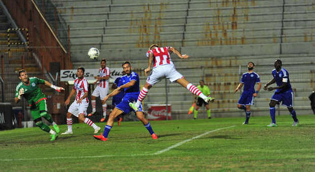 Il gol di Gatto ai greci del Kallonis