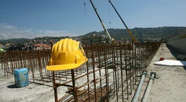 Eurozona, produzione costruzioni sale ancora a novembre