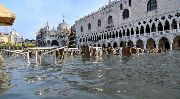 Acqua alta a Venezia, il Cdm sblocca 84 milioni di euro per ripristinare la città