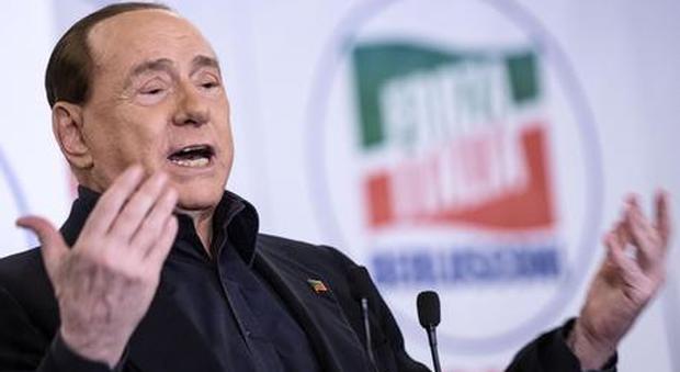 Berlusconi e il presunto malore: "Sto bene, lunedì riprendo la campagna elettorale"