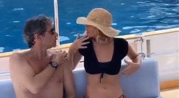 Alessia Marcuzzi e Stefano De Martino, lei posta su Instagram il video insieme al marito