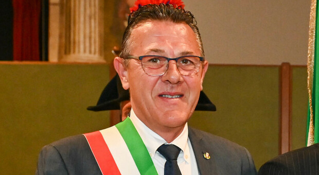 Dimissioni del sindaco a Castelfranco Veneto, Stefano Marcon in bilico per un solo voto