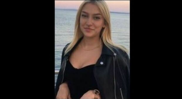 Venezia, trova la figlia di 18 anni morta in casa: Anisa era appena stata dimessa dal pronto soccorso