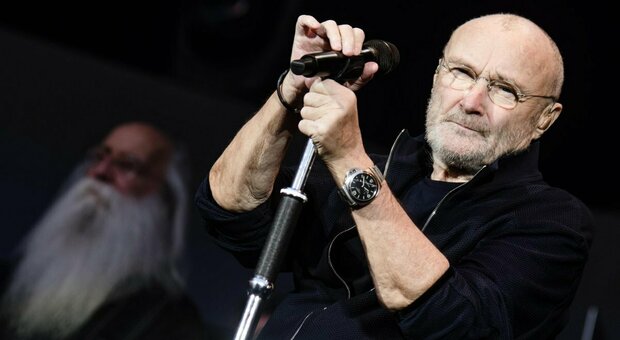 Phil Collins malato, cosa ha la star dei Genesis: dal problema alle vertebre che l'ha costretto a operarsi al pancreas rovinato dall'alcol