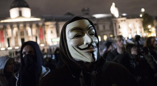 Attacco Anonyomus alle istituzioni, Gabrielli: «Individuati gli hacker»