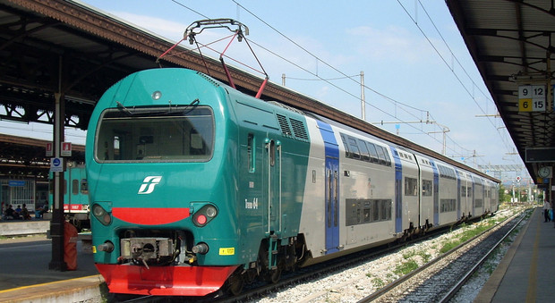 Padova, ferroviere ruba gasolio al treno per fare il pieno alla sua auto