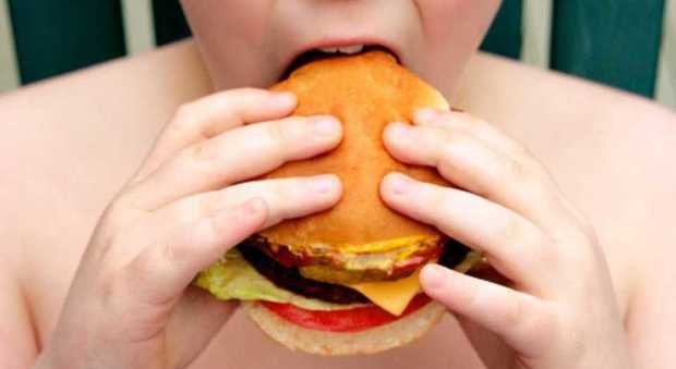 Napoli contro i disturbi alimentari: «Diciamo no a bulimia e anoressia»