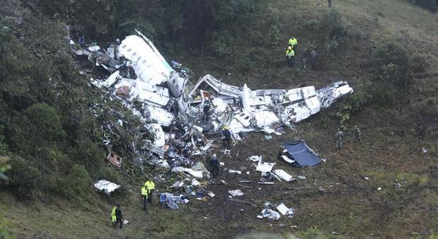 Colombia, aereo precipita con la squadra brasiliana a bordo: «Potrebbe aver finito il carburante»