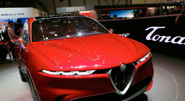 Alfa Romeo Tonale, stop alla produzione nello stabilimento di Pomigliano d'Arco: «Mancano meccanici»