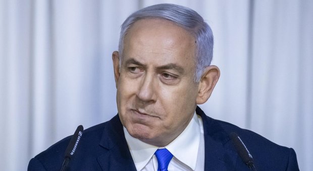 Israele, Netanyahu sarà incriminato per corruzione