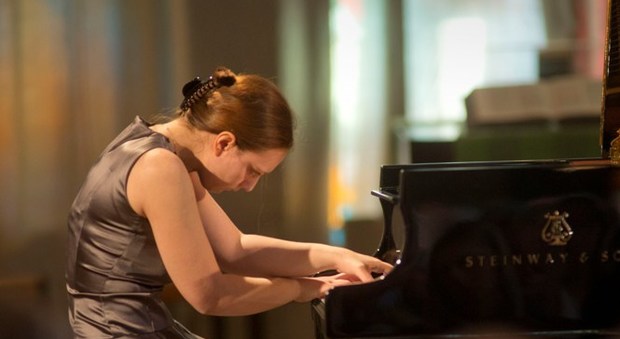 Varvara Nepomnyashchaya, la pianista protagonista del prossimo concerto di Mezzanotte, a Ravello